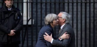 Τα βρήκαν Τερέζα Μέι και Γιούνκερ για το Brexit