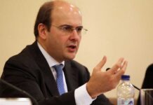 Χατζηδάκης: Η κυβέρνηση έχει αλλεργία στις επενδύσεις Χατζηδάκης: Μ' αυτήν την κυβέρνηση η Ελλάδα δε θα δει προκοπή