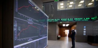 Σε χαμηλά επίπεδα ο τζίρος στο Χρηματιστήριο Αθηνών