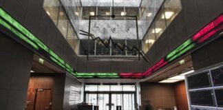 Με μικρή πτώση το άνοιγμα στο Χρηματιστήριο Αθηνών