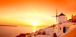 Κορυφαίος τουριστικός προορισμός η Ελλάδα