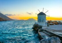 Handeslblatt: Τα 30 εκατ. θα φτάσουν οι τουρίστες στην Ελλάδα το 2017
