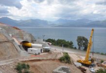 Η παραγωγική ανασυγκρότηση της χώρας περνάει από τις περιφέρειες
