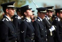 Τόσκας: Καμία μείωση στις ονομαστικές αποδοχές των ενστόλων