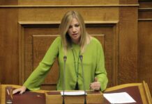 Γεννηματά: Με το αφήγημα για κανένα μέτρο μας φόρτωσαν 4,5 δισ.