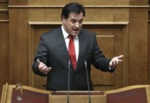 Γεωργιάδης: Πάρτε τα λεφτά των φορολογουμένων για την υγεία και πετάχτε τα
