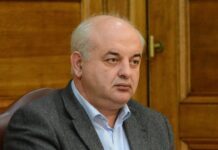 Καραθανασόπουλος: Το μάρμαρο το πληρώνουν ελεύθεροι επαγγελματίες και μικρές επιχειρήσει