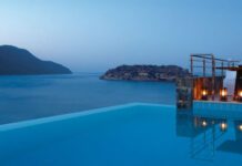 ΤτΕ: Πλεόνασμα 1,915 δισ. ευρώ στο ταξιδιωτικό ισοζύγιο τον Ιούνη ΤτΕ: Πλεόνασμα 1,915 δισ. ευρώ στο ταξιδιωτικό ισοζύγιο τον Ιούνιο