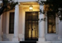 «Άντε και στην Αθλητική Κυριακή ή στη Δίκη της Δευτέρας κ. Μητσοτάκη!»