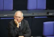 Ο Βόλφγκανγκ Σόιμπλε επαινεί Τσίπρα για τη συμφωνία των Πρεσπών Σόιμπλε: «Ελπίζω ότι θα έχουμε σήμερα συμφωνία»