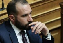 Η ελληνική οικονομίαδεν πρέπει να τεθεί σεκίνδυνογια να εξυπηρετηθούν πολιτικές σκοπιμότητες