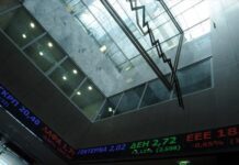 Οριακή πτώση στο Χρηματιστήριο Αθηνών