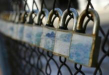ΣΕΠΕ: Τριήμερο «λουκέτο» σε τράπεζα για υποδηλωμένη εργασία