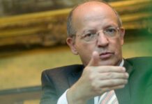 Λάθος η συνταγή της λιτότητας σε Πορτογαλία κι Ελλάδα Λάθος η συνταγή της λιτότητας σε Πορτογαλία κι Ελλάδα