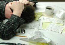 Δουλεύουμε 203 μέρες το χρόνο για χαράτσια και ασφαλιστικές εισφορές