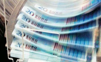 ΚΕΑΟ: Στα 30,5 δισ. ευρώ οι συνολικές ασφαλιστικές οφειλές Λιαγκόρβας: Κίνδυνος για κούρεμα καταθέσεων αν δε γίνουν πλειστηριασμοί