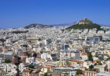 Στο 1 δισ. ευρώ τα έσοδα από το πρόγραμμα «Χρυσή Βίζα» Στο 1 δισ. ευρώ τα έσοδα από το πρόγραμμα «Χρυσή Βίζα»