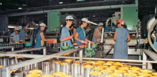 Επιδείνωση στον τομέα της μεταποίησης για 9ο συνεχόμενο μήνα
