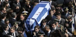 Στην κρητική γη αναπαύεται ο Κωνσταντίνος Μητσοτάκης