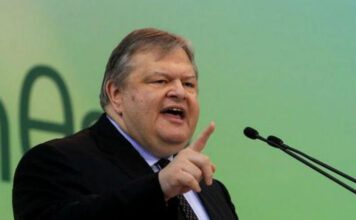 Βενιζέλος: Έχει ψηφιστεί ήδη το 4ο μνημόνιο με σκληρές περικοπές