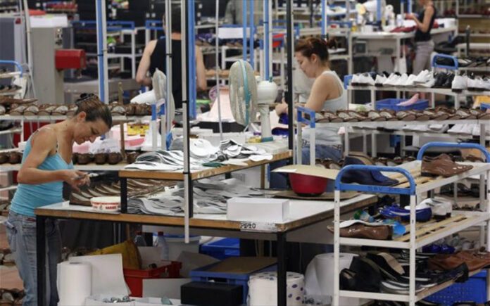 Markit: Συνεχίστηκε τον Οκτώβρη η ανάπτυξη του μεταποιητικού τομέα