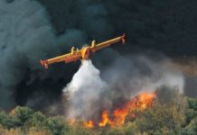Βαρνάβα, Καπανδρίτι και Σέσι απειλεί η μεγάλη πυρκαγιά στον Κάλαμο