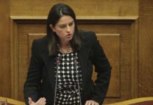 «Εδώ και 2,5 χρόνια η κυβέρνηση βάζει προσκόμματα στις επενδύσεις»