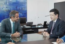 Μητσοτάκης: Συνάντηση με τον πρέσβη της Κίνας στην Ελλάδα