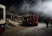 Αυτοψίες από την Περιφέρεια Αττικής σε επιχειρήσεις που πλήγησαν από τις πυρκαγιές