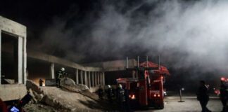 Αυτοψίες από την Περιφέρεια Αττικής σε επιχειρήσεις που πλήγησαν από τις πυρκαγιές