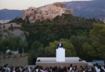 Τσίπρας: Χρειάζεται δημοκρατική επανεκκίνηση της Ευρώπης