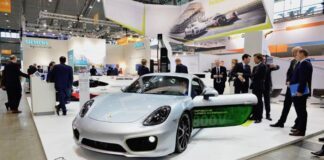 Η Porsche Cayman e-volution βάζει ηλεκτρική φωτιά στην άσφαλτο