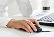 Το Διαδίκτυο μεταμορφώνει τις εργασιακές σχέσεις