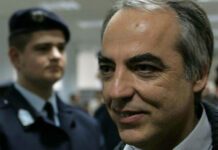 Βγήκε από τη φυλακή ο Δημήτρης Κουφοντίνας Βγήκε από τη φυλακή ο Δημήτρης Κουφοντίνας