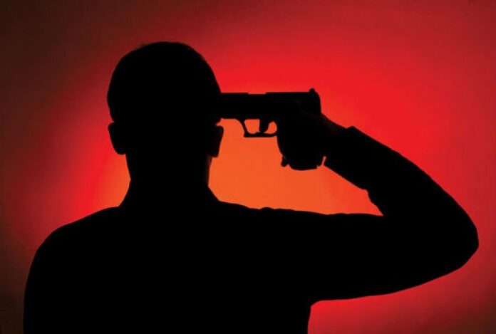 Επιχειρηματίας στη Γλυφάδα αυτοκτόνησε για χρέη