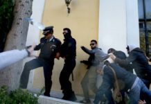 Στον ανακριτή ο κατηγορούμενος για τη δολοφονία της Δώρας Ζέμπερη Στον ανακριτή ο κατηγορούμενος για τη δολοφονία της Δώρας Ζέμπερη