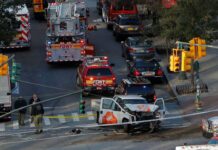 Οχτώ νεκροί και 12 τραυματίες σε επίθεση με φορτηγάκι σε πεζούς στη Νέα Υόρκη Οχτώ νεκροί και 12 τραυματίες σε επίθεση με φορτηγάκι σε πεζούς στη Νέα Υόρκη