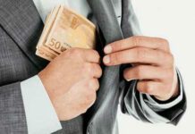 Με τον προϋπολογισμό οι λίστες για τη φοροδιαφυγή και το λαθρεμπόριο