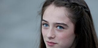 h_epomenh_megalh_Star