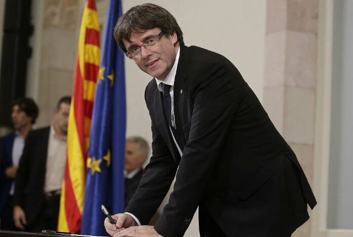 Ελεύθεροι με όρους ο Πουτζντεμόν και τέσσερις υπουργοί της Καταλονίας