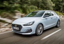Με νέους κινητήρες το Hyundai i30 Fastback