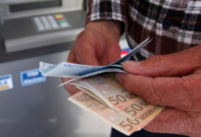 ΕΦΚΑ: Στις 19 και 21 Δεκεμβρίου η καταβολή των συντάξεων