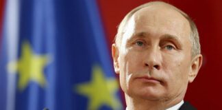 Οφειλές φόρων σε 50 εκατ. Ρώσους παραγράφει ο Πούτιν