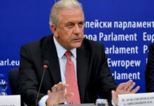 Αβραμόπουλος: Απαράδεκτη η πρόταση Τουσκ για το προσφυγικό