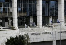 Πυροβολώντας τον φρουρό η διαφυγή των βομβιστών στο Εφετείο