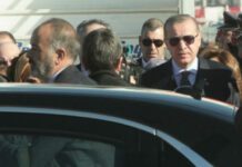 Στο τζαμί Κιρ Μαχαλλέ στην Κομοτηνή ο Ερντογάν Στο τζαμί Κιρ Μαχαλλέ στην Κομοτηνή ο Ερντογάν