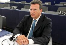 «Αν πούμε ‘όχι’ στους πλειστηριασμούς θα καταρρεύσουν οι τράπεζες» Κύρτσος: Αν πούμε 'όχι' στους πλειστηριασμούς θα καταρρεύσουν οι τράπεζες