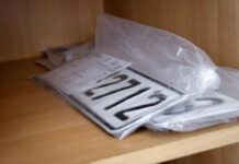 Επιστρέφονται πινακίδες κι άδειες κυκλοφορίας ενόψει Χριστουγέννων Επιστρέφονται πινακίδες κι άδειες κυκλοφορίας ενόψει Χριστουγέννων