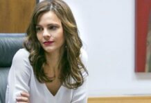 Έφη Αχτσιόγλου:«H δωρεάν μετακίνηση των ανέργων με τα ΜΜΜ ισχύει και στη νέα εποχή του ηλεκτρονικού εισιτηρίου» Efh_Axtsioglou1