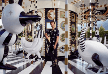 Καρουσέλ στολισμένο με 15 εκατομμύρια Swarovksi